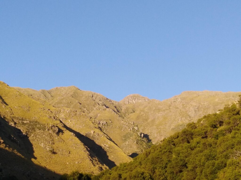 imagen de merlo san luis, montañas y sieras y mucuha vegetacion verde